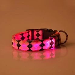 Acheter ⌛ Wewoo Motif à carreaux Rechargeable LED Glow Light Leads Collier pour chien de compagnie petits chiens moyenstaille XL rose 🔔 13 Acheter ⌛ Wewoo Motif à carreaux Rechargeable LED Glow Light Leads Collier pour chien de compagnie petits chiens moyenstaille XL rose 🔔 -Bon plan Animalerie Soldes 3615614434423 5 1