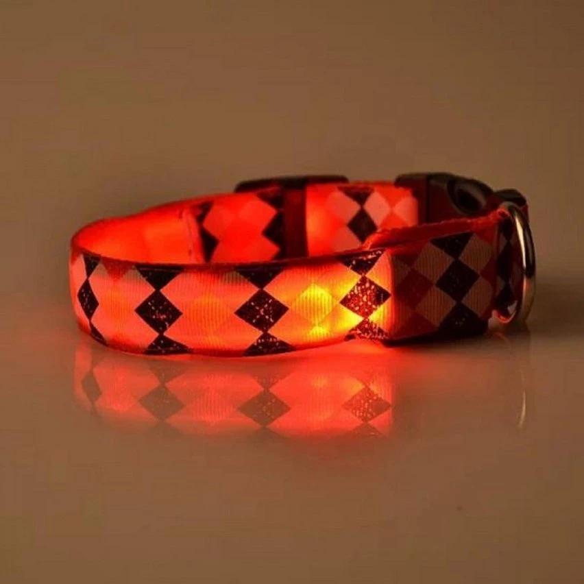 Meilleure affaire ✨ Wewoo Motif à carreaux Rechargeable LED Glow Light Leads Collier pour chien petits chiens moyenstaille L rouge ✔️ 7 Meilleure affaire ✨ Wewoo Motif à carreaux Rechargeable LED Glow Light Leads Collier pour chien petits chiens moyenstaille L rouge ✔️ – Image 5