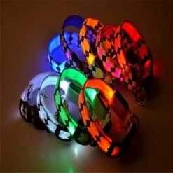 Acheter 🔔 Wewoo Motif à carreaux Rechargeable LED Glow Light Leads Collier pour chien de compagnie petits chiens moyenstaille S vert 😀 13 Acheter 🔔 Wewoo Motif à carreaux Rechargeable LED Glow Light Leads Collier pour chien de compagnie petits chiens moyenstaille S vert 😀 -Bon plan Animalerie Soldes 3615614434492 6 4