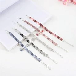 Meilleure vente 🧨 Wewoo 2 PCS Pet Collier Diamant Élastique Chat Et Chien Collier Bijoux, Taille: M (Noir Blanc) 👍 -Bon plan Animalerie Soldes 3615615257908 3